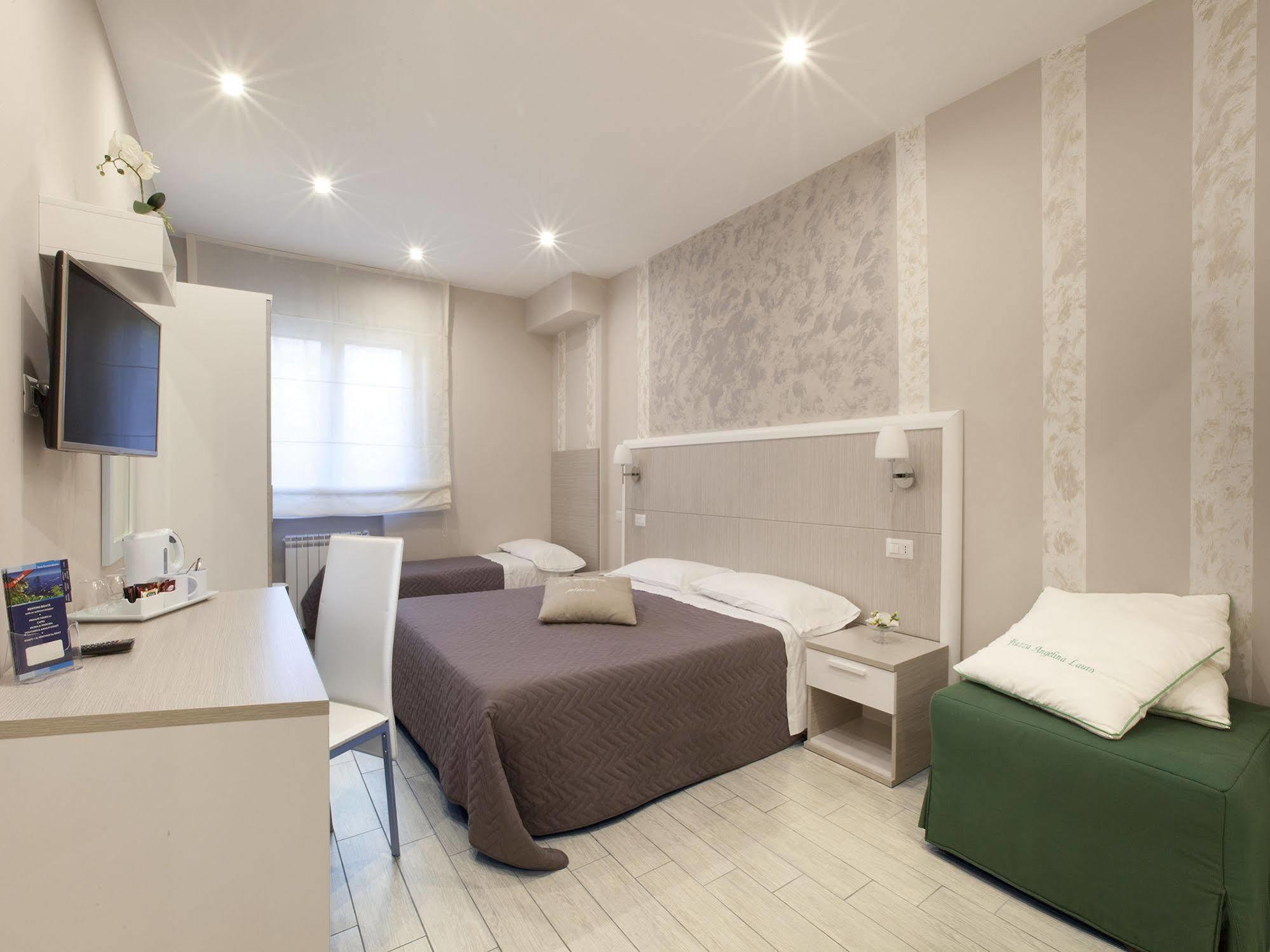 Bed and Breakfast Le Quattro Piazze Sorrent Exterior foto